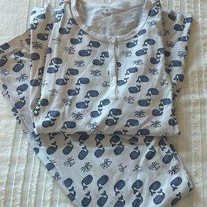 Roller rabbit whale long sleeve pajama set